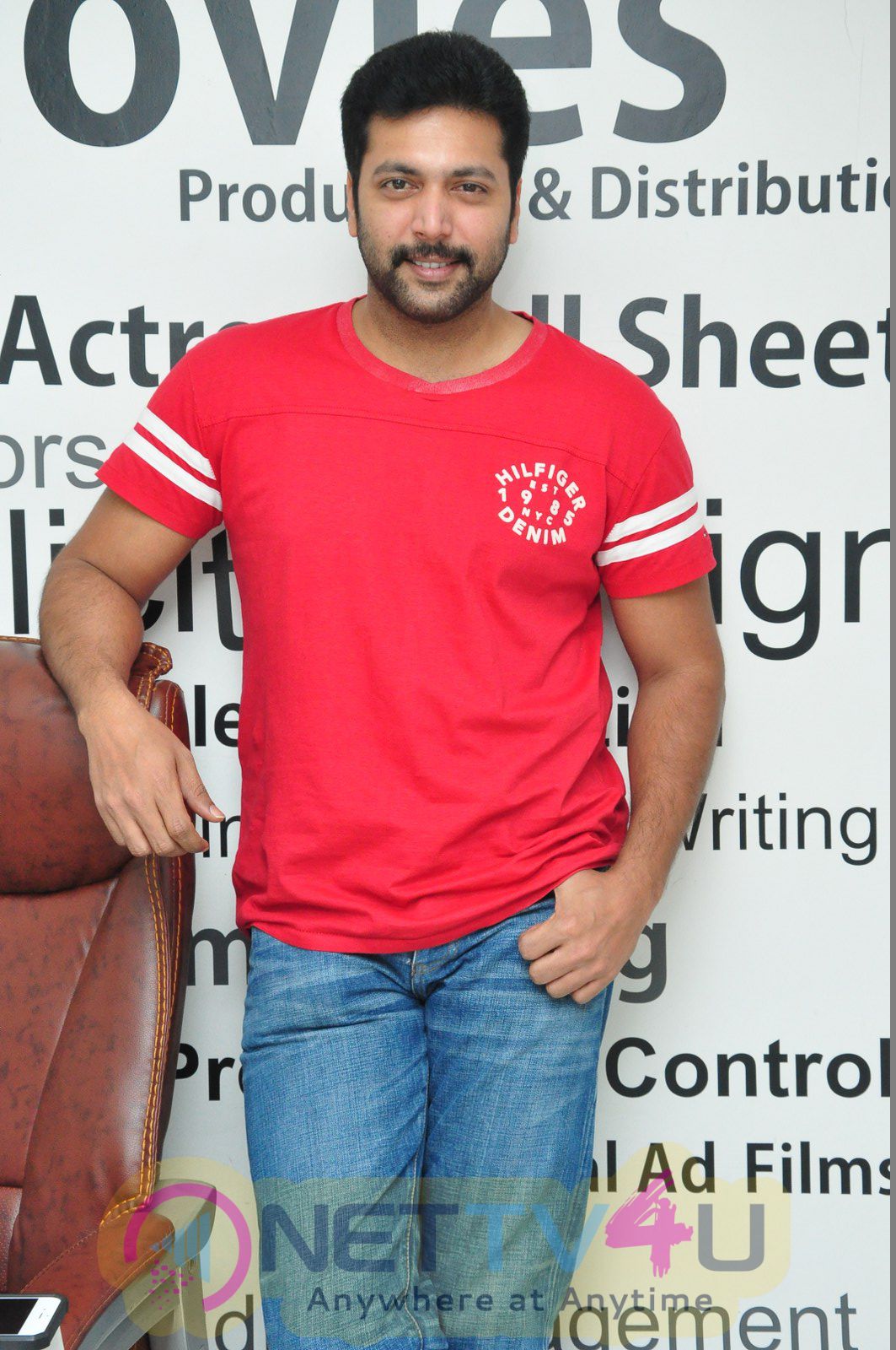 -tamil-cinema-actor-jayam-ravi-glamour-photos-54